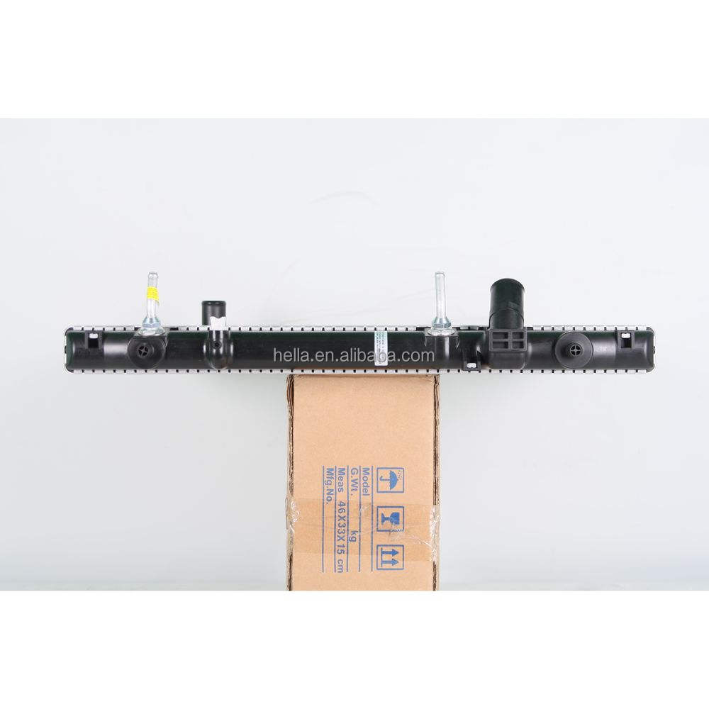 Engine Radiator For SUZUKI XL-7 2.7 V6 2004-2006 17700-52D31 17700-52D30 1770052D31