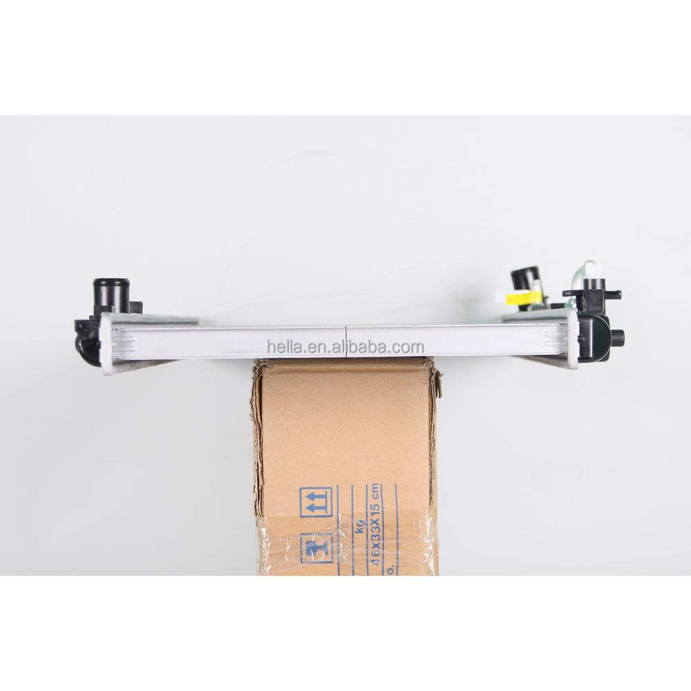 Engine Radiator For LEXUS IS 300 3.0 2001-2005 16400-70620 16400-70640 16400-70630 1640070640