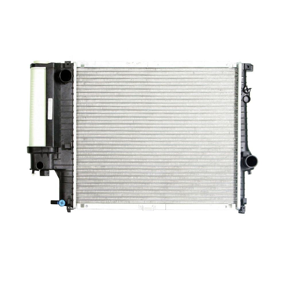 China Water Cooling Radiator Car Radiator Parts For BMW 5 SERIES E39 Radiator 17111740696