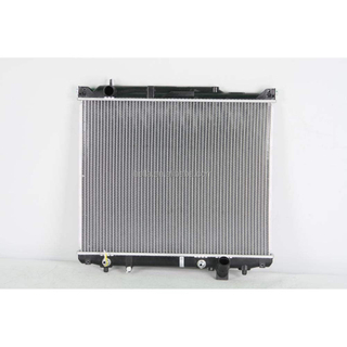 Engine Radiator For SUZUKI XL-7 2.7 V6 2004-2006 17700-52D31 17700-52D30 1770052D31