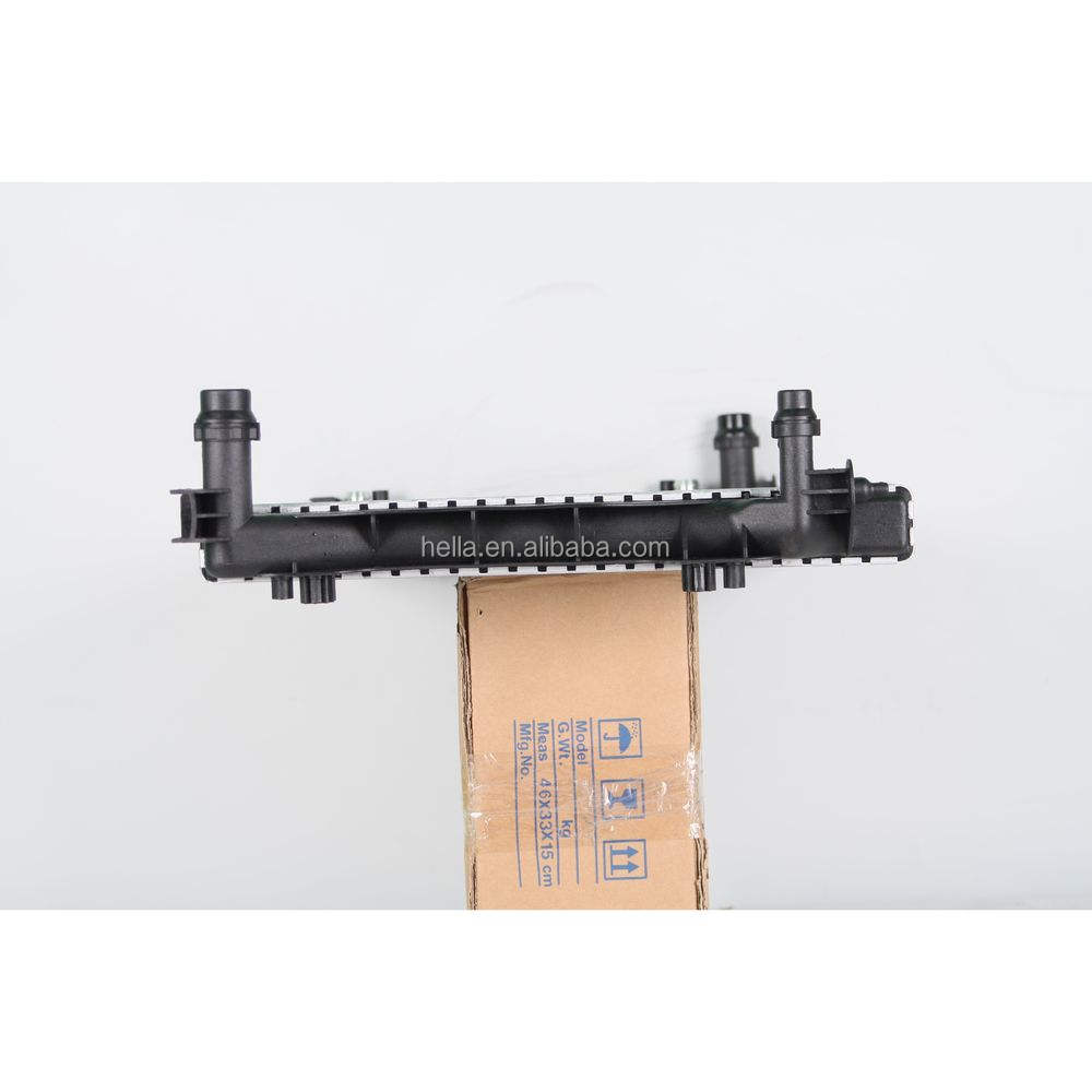 Engine Radiator For AUDI A4 A6 V6 3.0L 2002-2008 8E0121251AR 8E0121251S 8E0121251AS
