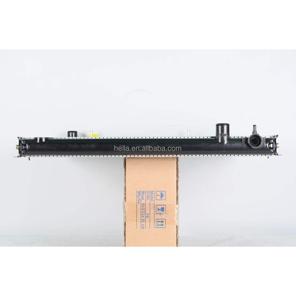 Engine Radiator For TOYOTA TUNDRA 4.7 V8 2000-2003 16400-0F020 16400-0F050
