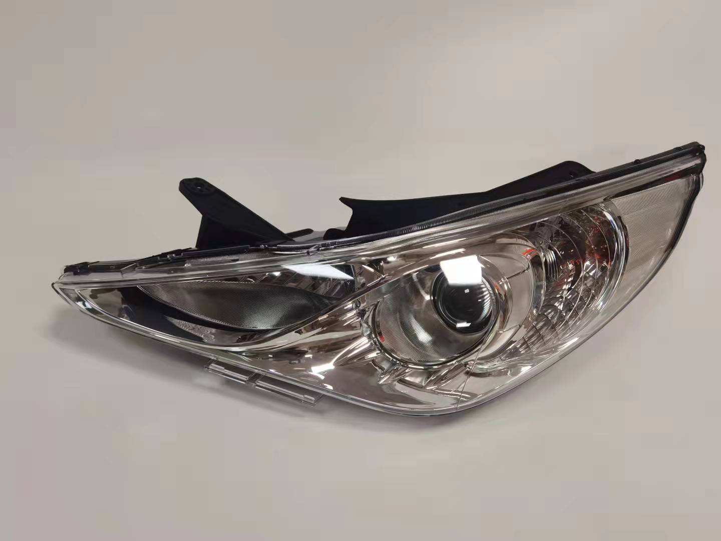 Car Headlamp Headlight Assembly For Hyundai SONATA 2010 2011 2012 Head lamp 92101-4Q000 92102-4Q000