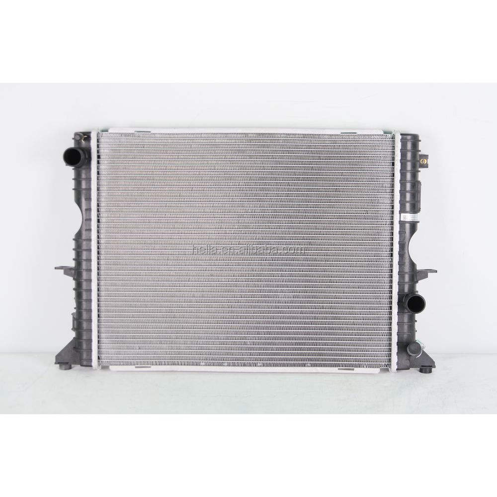 China Radiator Water Cooling Radiator Car Radiator For LAND ROVER DEFENDER 2.5TD 98- PCC001020
