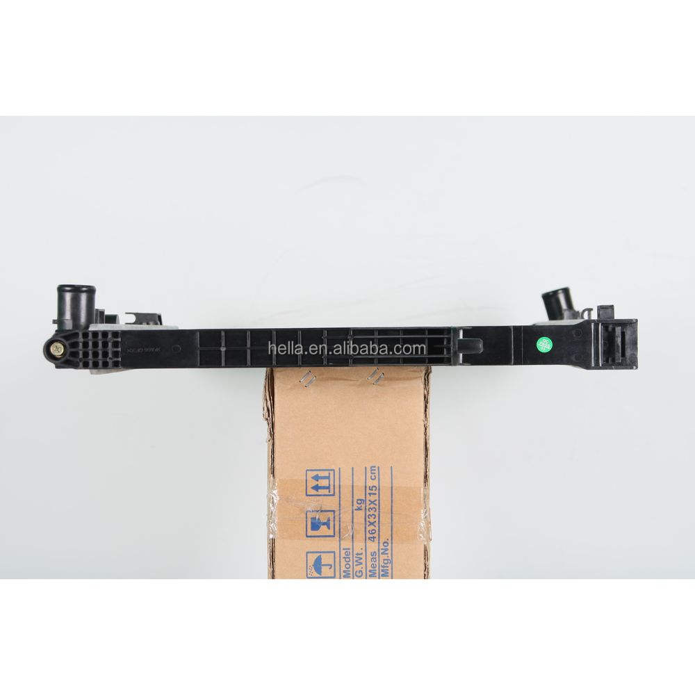 Engine Radiator For ISUZU D-MAX 2.5D 2002- 94363091 8946446404 8944512850 8943630913