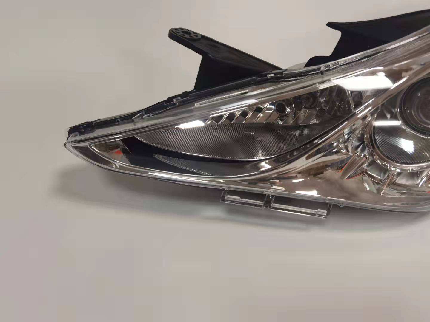 Car Headlamp Headlight Assembly For Hyundai SONATA 2010 2011 2012 Head lamp 92101-4Q000 92102-4Q000