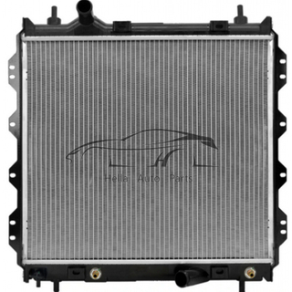 Car Engine Radiator For CHRYSLER PT CRUISER 2.4 L4 2001-2002 5017404AC 5086547AB 5086547AA 5017404AD V8102298AA