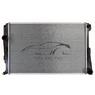 Car Engine Radiator For BMW ALPINA XD3 30 BITURBO 2010- 17118623369 17118623350 17117632080