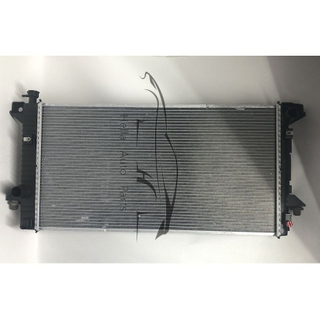 Car Engine Radiator For FORD EXPEDITION 5.4 V8 2009-2014 9L3Z8005B 9L3Z-8005-B 9L3Z8005BCP 9L3Z-8005B-CP
