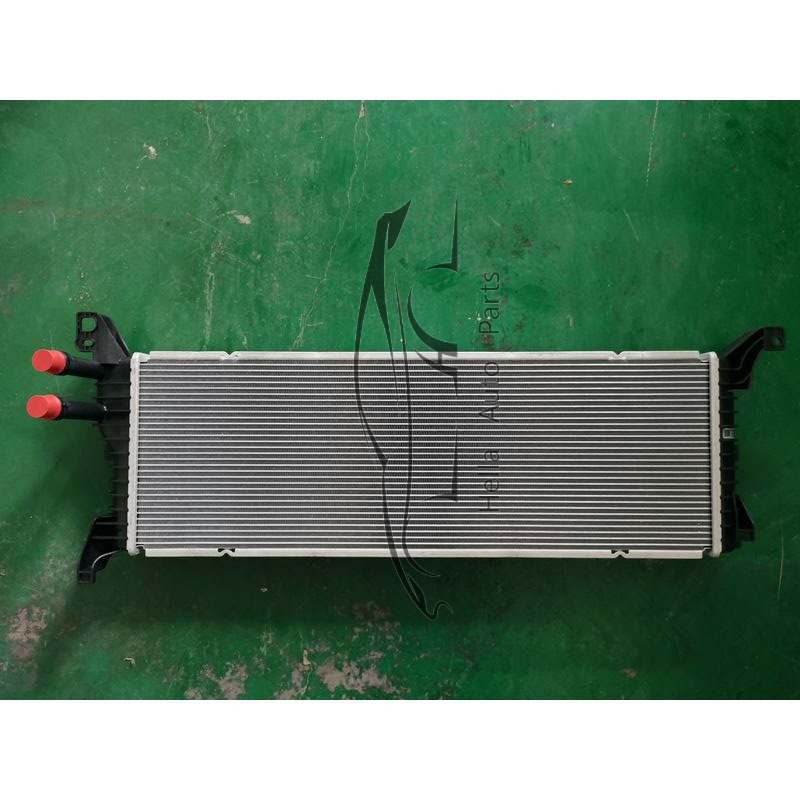 Car Engine Radiator For VOLKSWAGEN MULTIVAN SG 2016 7E0121212 7E0121212B