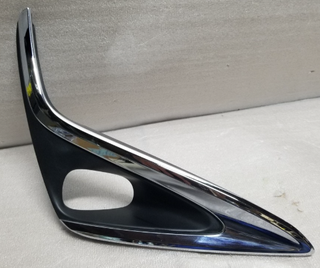 Front Fog Lamp Bezel RH for Lexus ES 8148133070